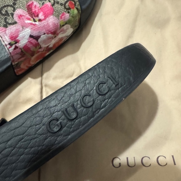 Gucci slides - Picture 4 of 6